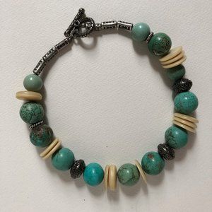 Green Stone Bead Necklace